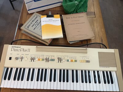 Roland PianoPlus 11 Keyboard